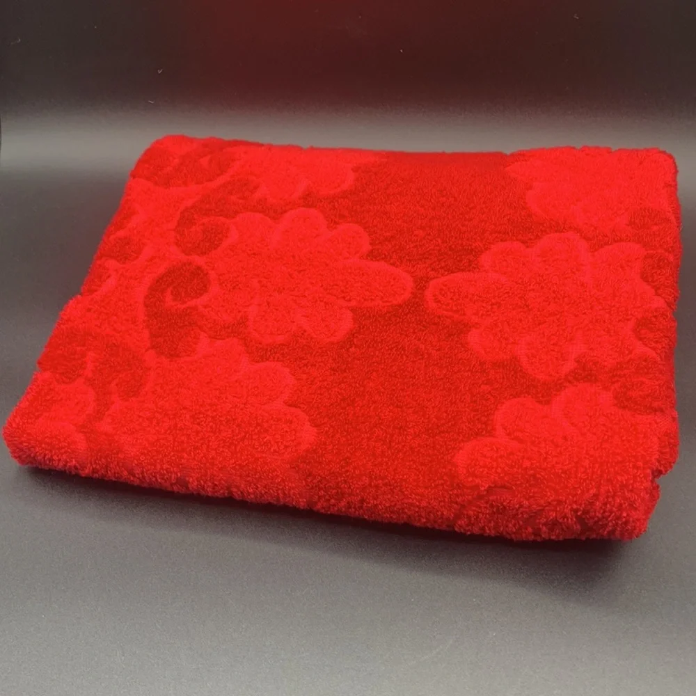 Vintage Red Raspberry Cannon Royal Family Fringe Bath Towel USA Jacquard
